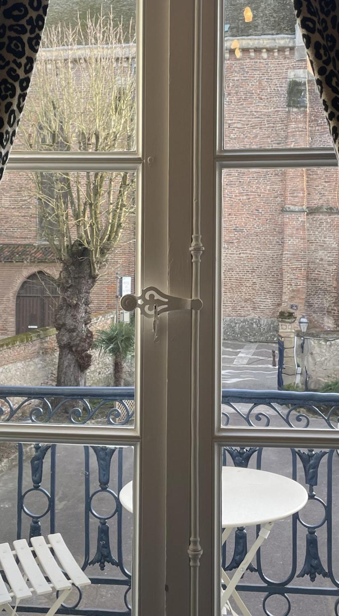 Hotel Chateau Des Jacobins Agen Exterior photo